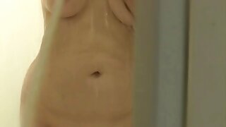 Nghịch ngợm bước con trang xxx gái